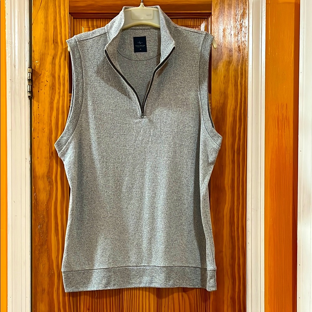 NWT Tailorbyrd Collection Half Zip Mock Neck Gray Sleeveless Top